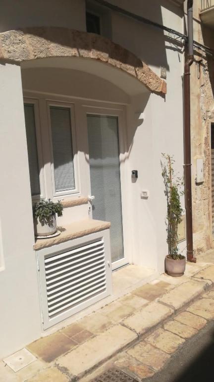 Mandorleolio Versomare Polignano a Mare Bagian luar foto